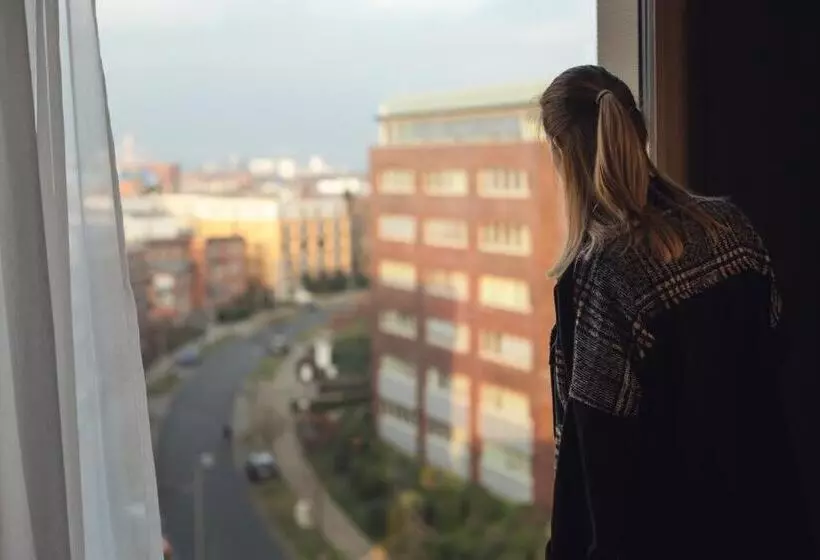 هتل Holiday Inn   The Niu, Crusoe Bremen Airport, An Ihg