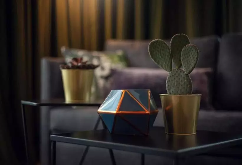 هتل Holiday Inn   The Niu, Crusoe Bremen Airport, An Ihg