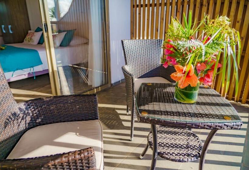 Matariki Sunset Apart