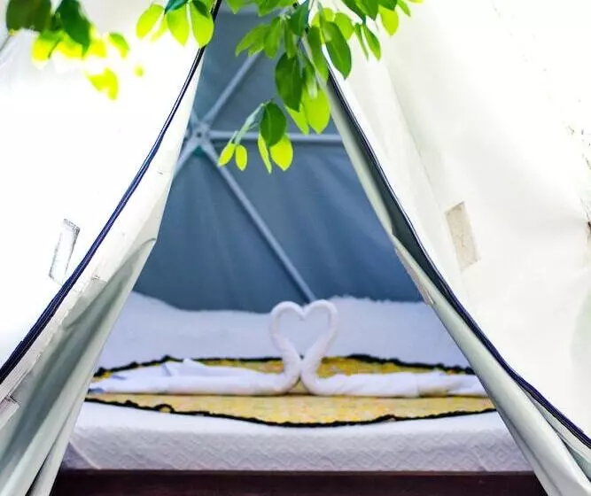 Mundomo Glamping Jericoacoara Hostel