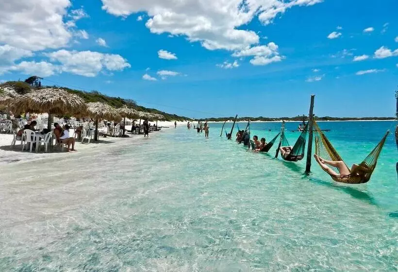 Mundomo Glamping Jericoacoara Hostel