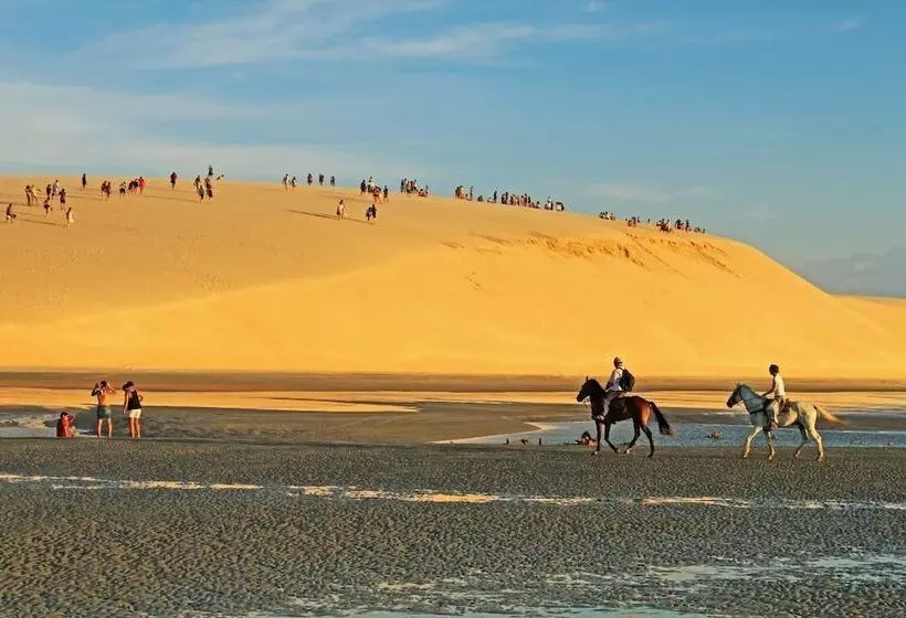 Mundomo Glamping Jericoacoara Hostel