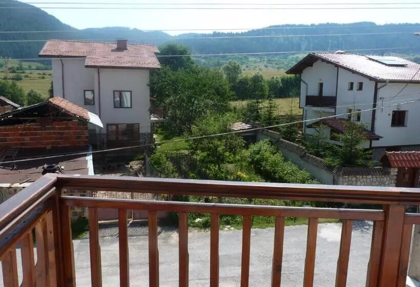 Eagle Rock Holiday Apartments