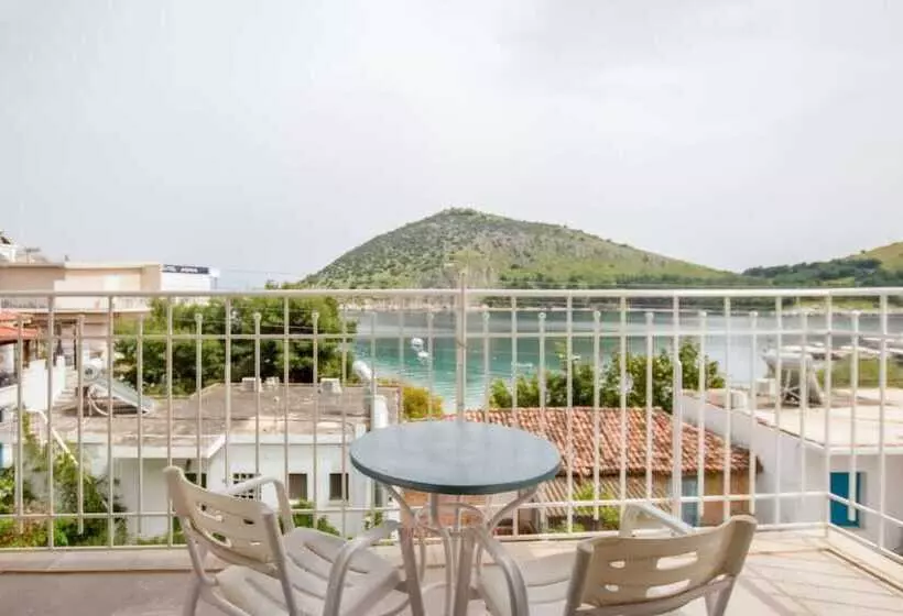 Akrotopi Apartments