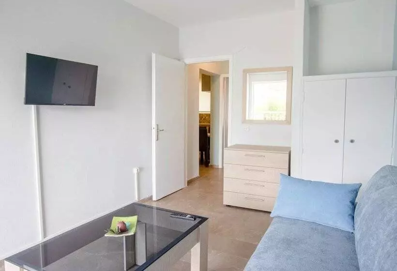 Akrotopi Apartments