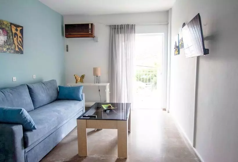 Akrotopi Apartments
