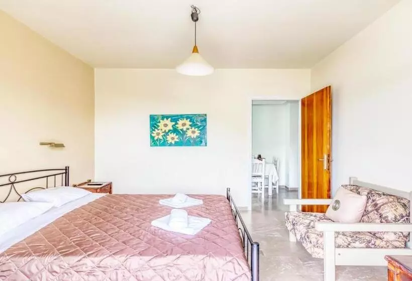 Akrotopi Apartments