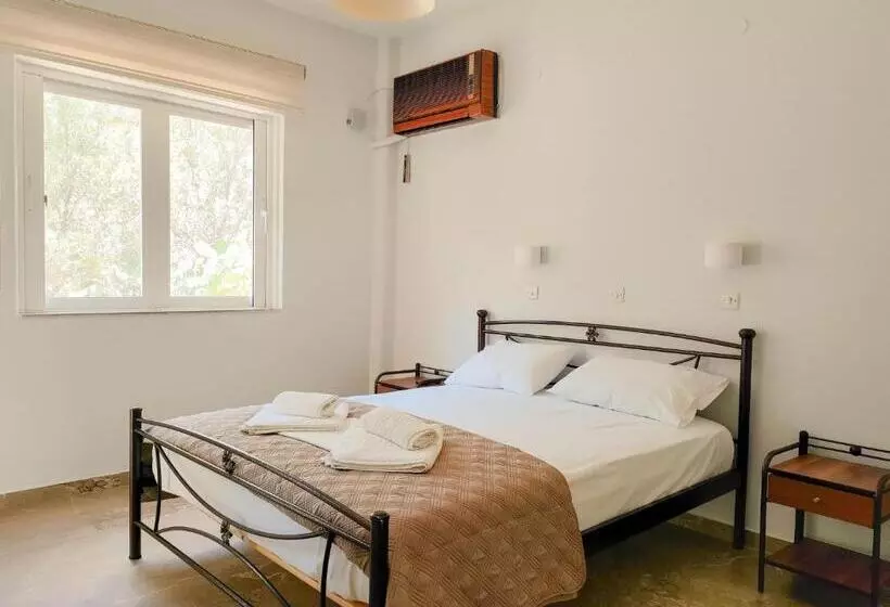 Akrotopi Apartments