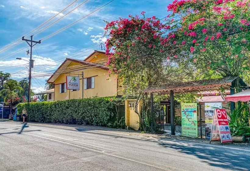 Hotelli Yucca Beachfront
