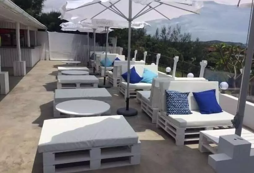 Hotelli Café Delmar