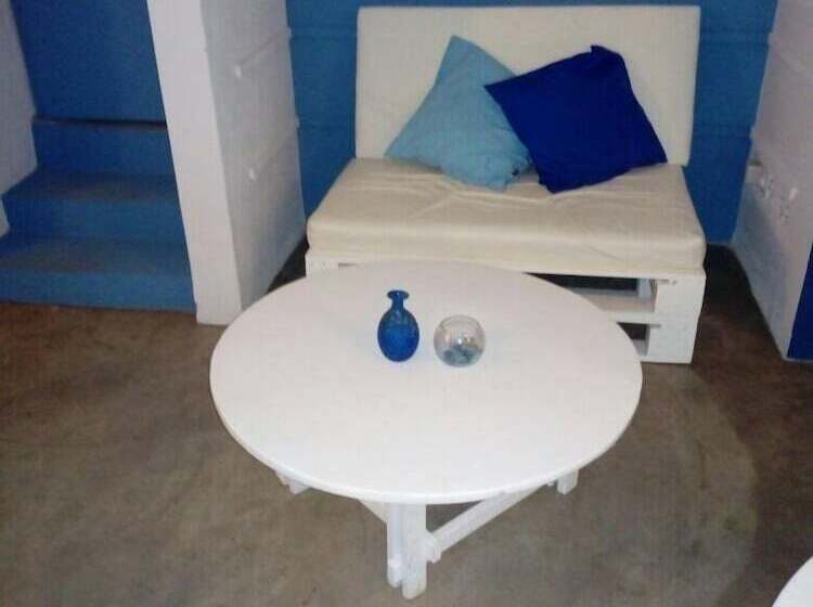 בית מלון כפרי Café Delmar