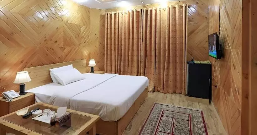 هتل Himalaya  Skardu