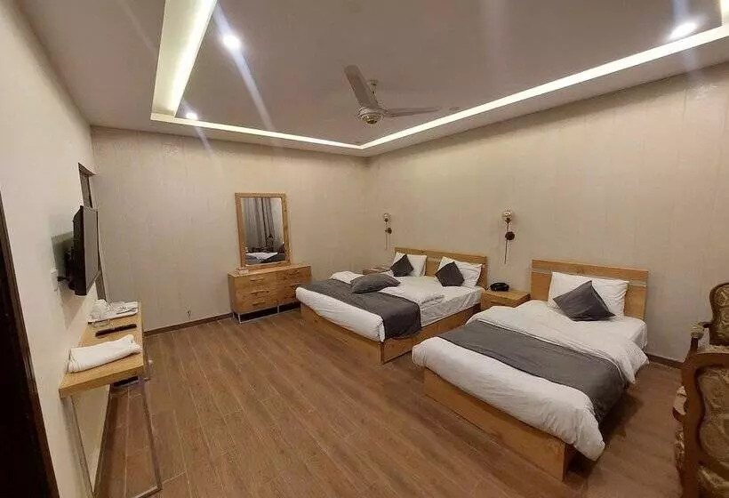 هتل Himalaya  Skardu