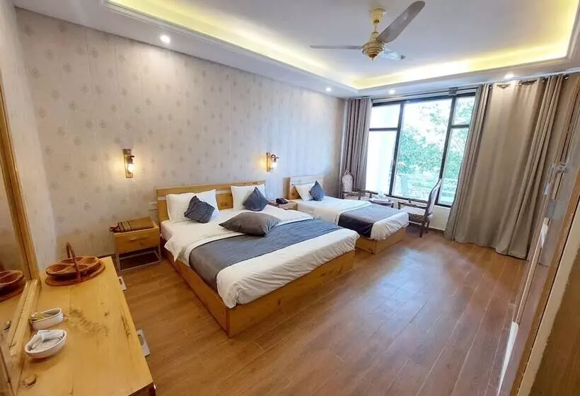 هتل Himalaya  Skardu