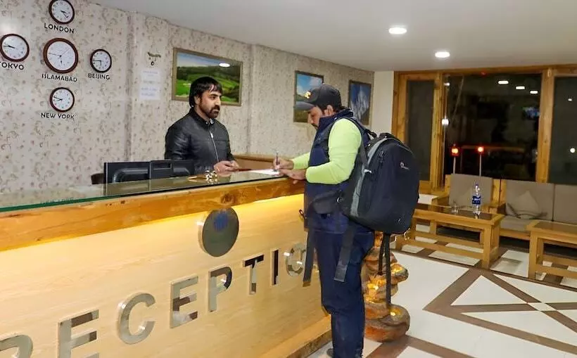 هتل Himalaya  Skardu