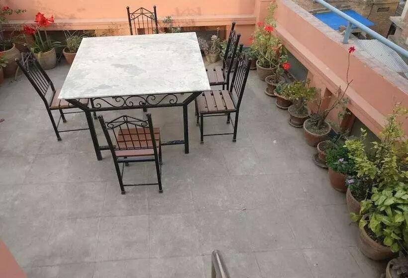 Om Pension Guest House