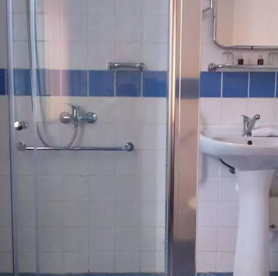 Residenssi Rezidence Fami Deluxe Design