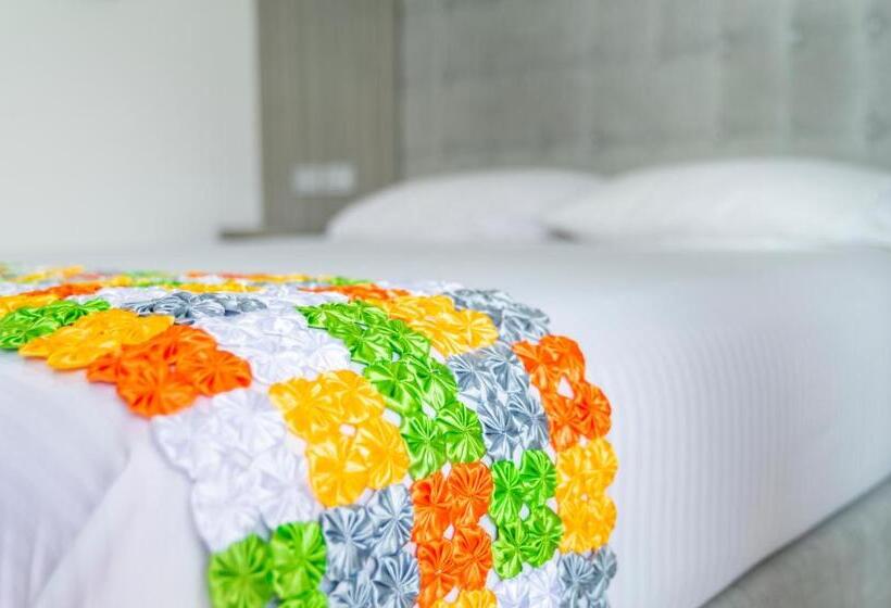 مسافرخانه El Jardin