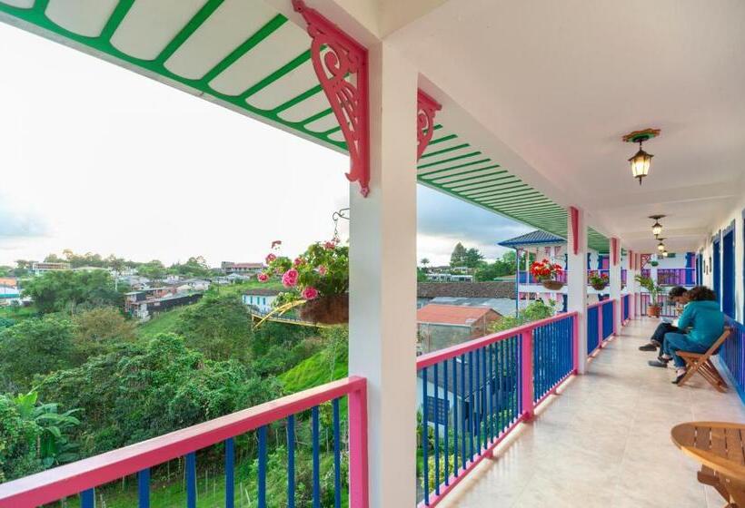 مسافرخانه El Jardin