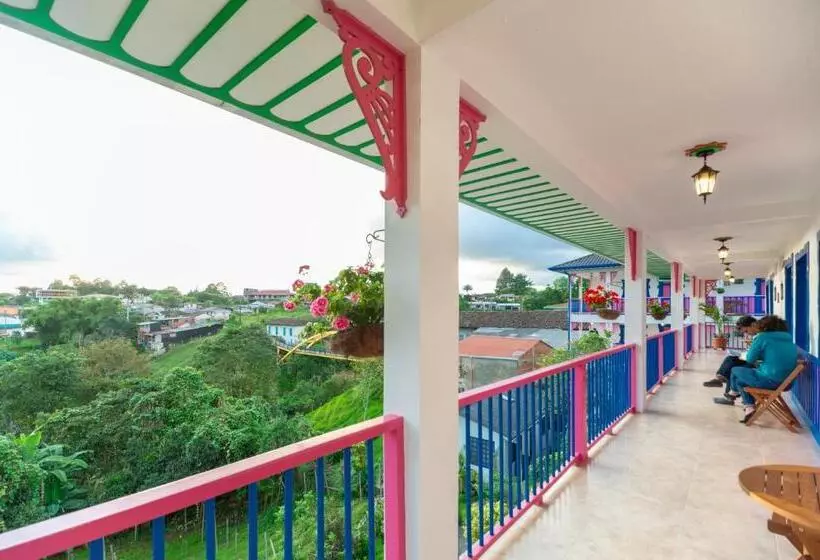 簡易ホテル El Jardin