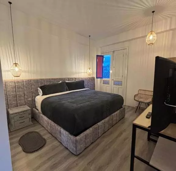 簡易ホテル El Jardin