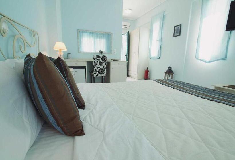 ホテル Kyparissia Blue