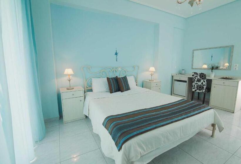 ホテル Kyparissia Blue