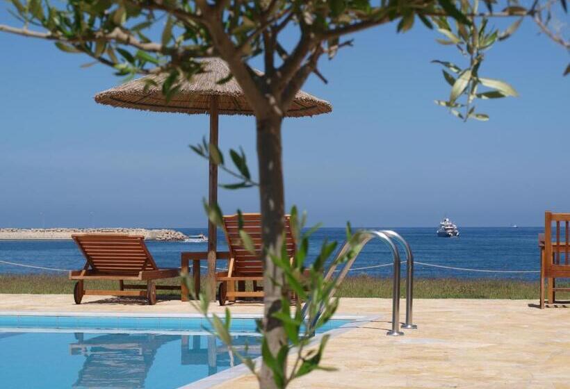 ホテル Kyparissia Blue