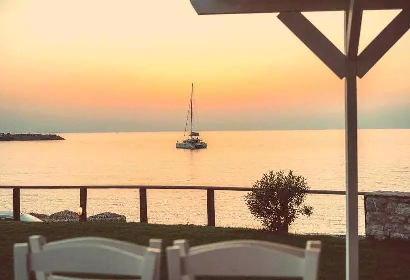 Hotelli Kyparissia Blue