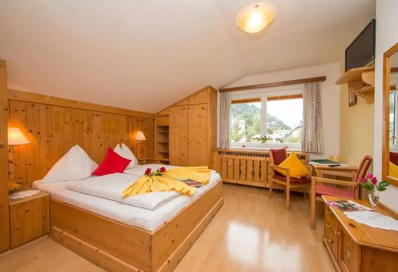 هتل Pension Hubertus