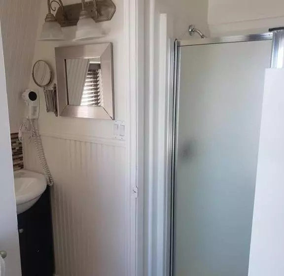 ベッドアンドブレックファースト Auberge La Marmite