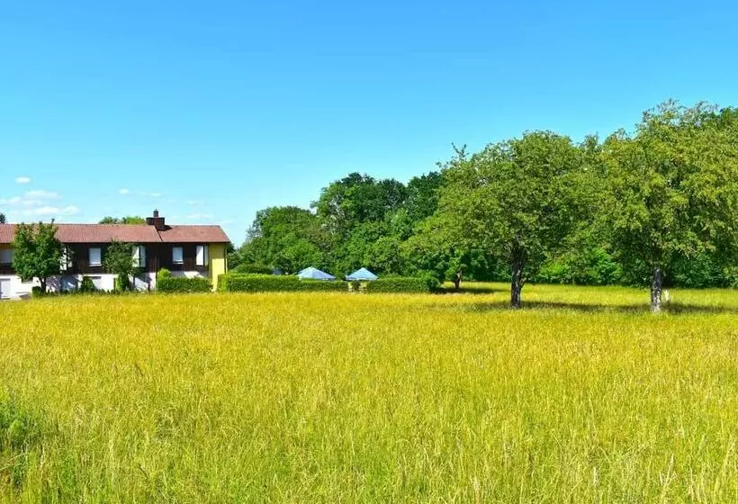 Hotelli Und Restaurant Nehrener Hof