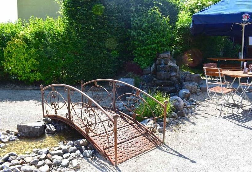 فندق Und Restaurant Nehrener Hof