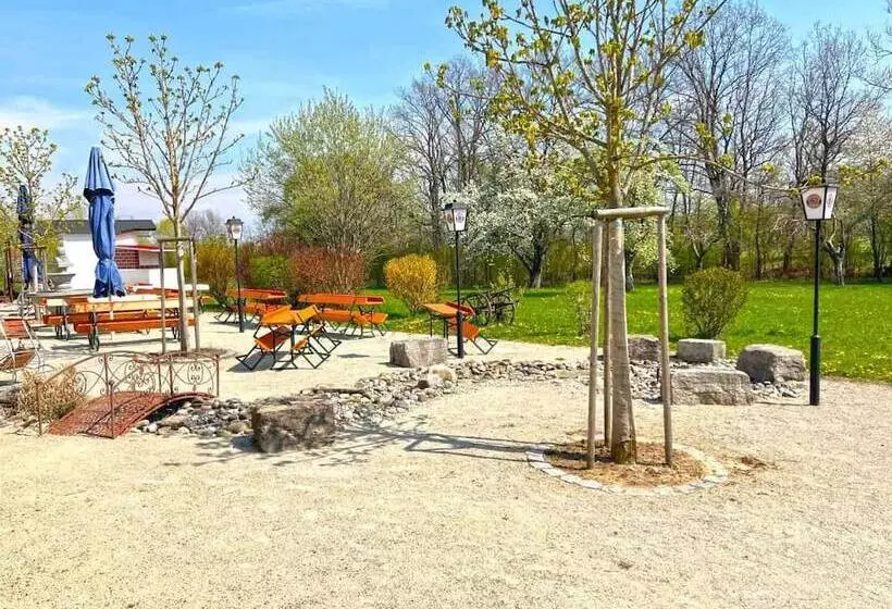 Hotelli Und Restaurant Nehrener Hof