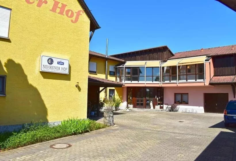 Hotelli Und Restaurant Nehrener Hof