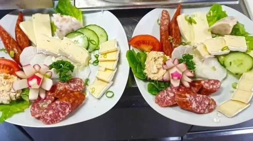 Hotelli Und Restaurant Nehrener Hof