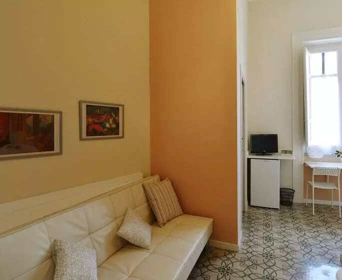 تختخواب و صبحانه 174 Via Roma