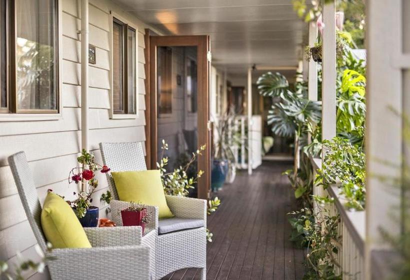 ベッドアンドブレックファースト Eden Lodge