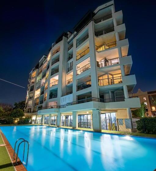 Goldsborough Place Apartments