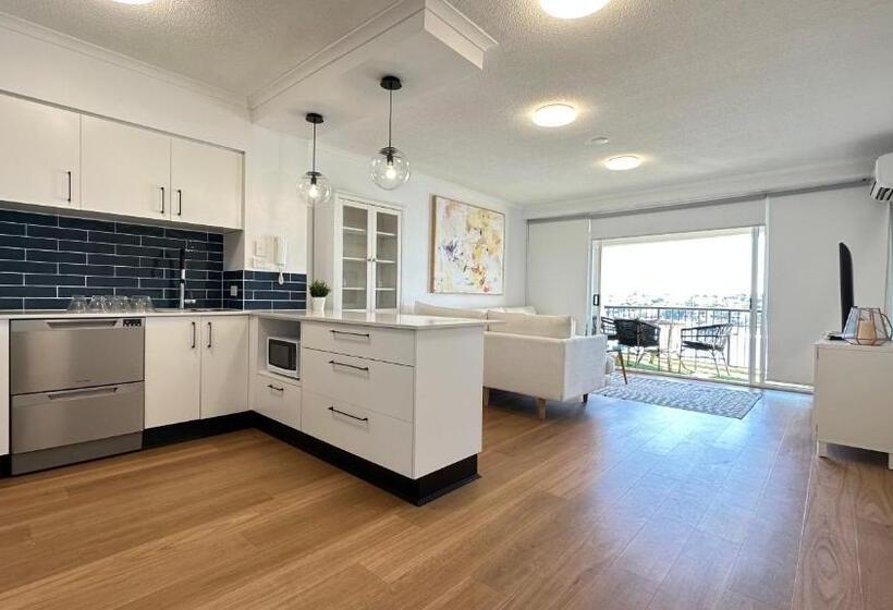 Goldsborough Place Apartments