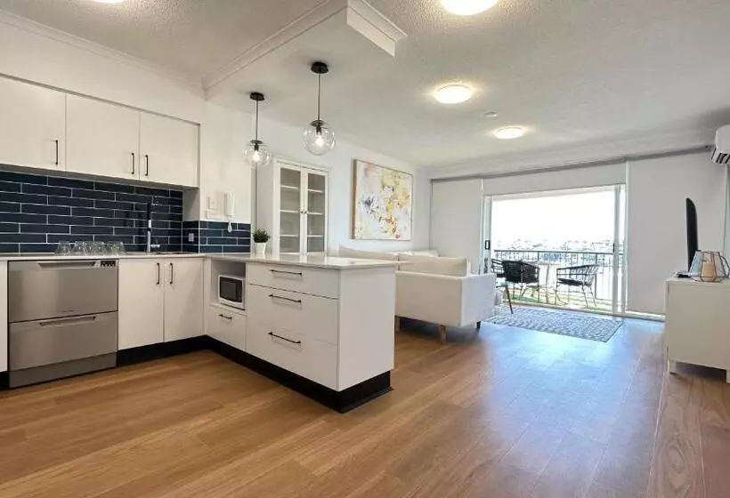 Goldsborough Place Apartments