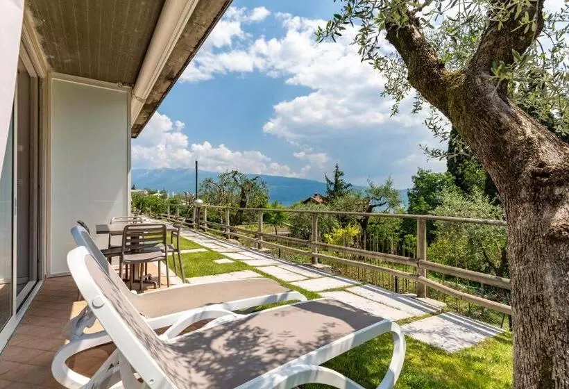La Chioma Di Berenice Garda Residence
