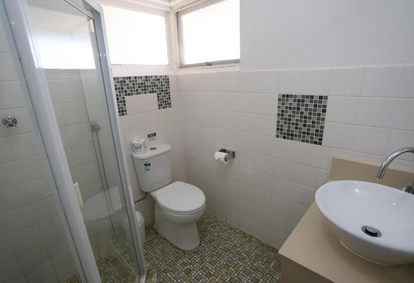 فندق على الطريق Sleepy Hill Motor Inn