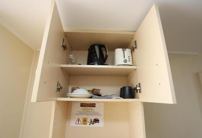 فندق على الطريق Sleepy Hill Motor Inn