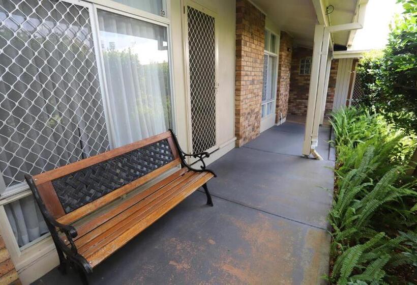 فندق على الطريق Sleepy Hill Motor Inn