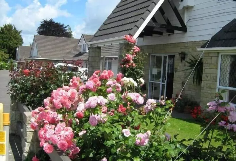 Rose Court Motel