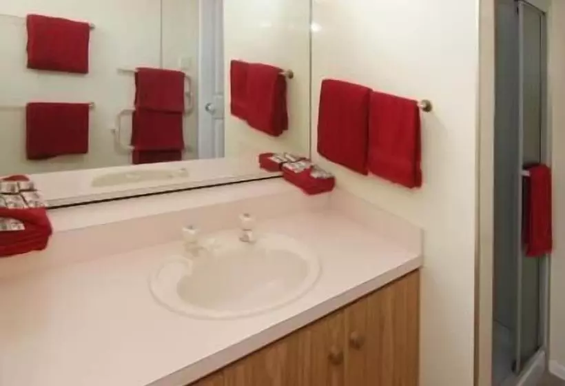 Rose Court Motel