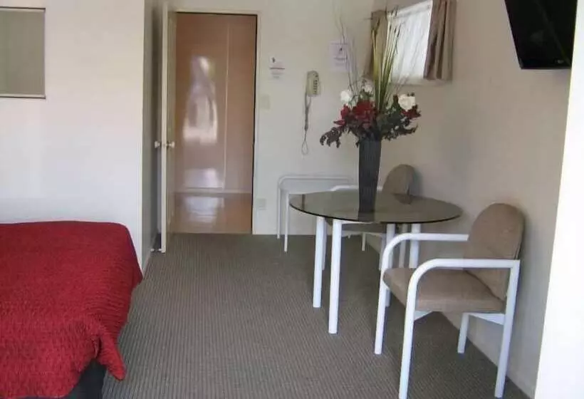 Rose Court Motel