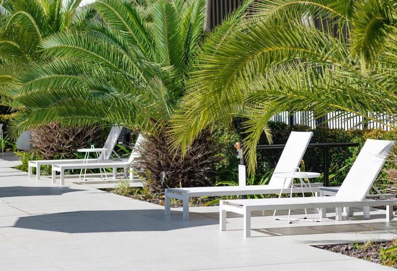 Boulevard North Lakes