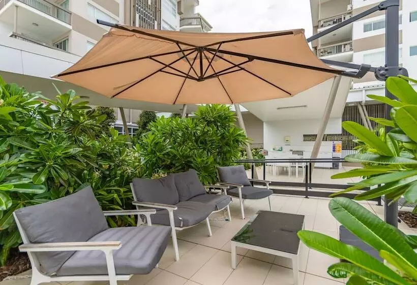 Boulevard North Lakes